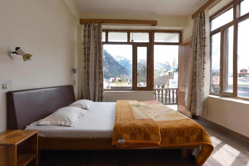 Tourist Hotel 10 Minutes Walking Distance From The Mall Manāli Dış mekan fotoğraf