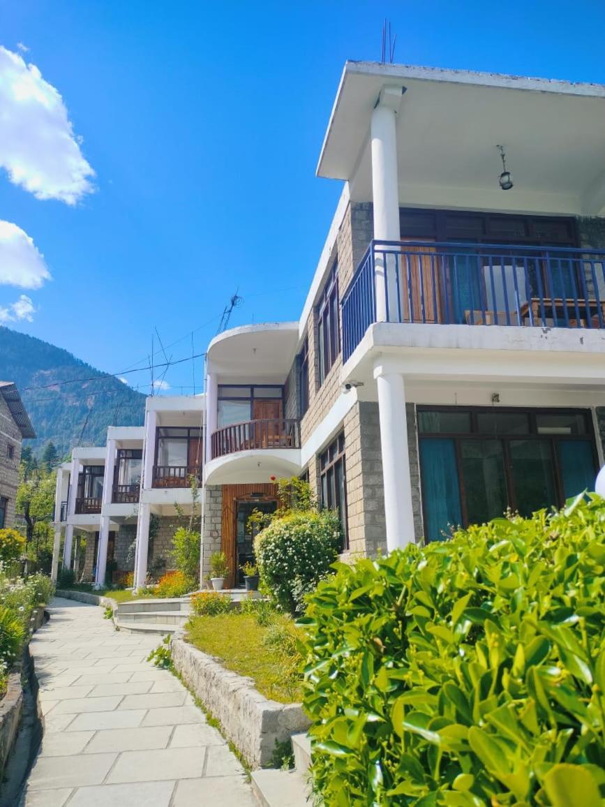 Tourist Hotel 10 Minutes Walking Distance From The Mall Manāli Dış mekan fotoğraf