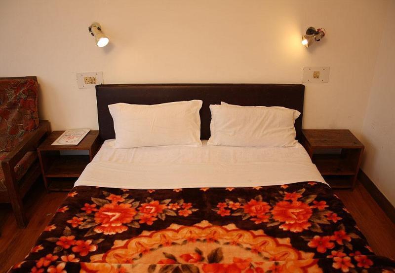 Tourist Hotel 10 Minutes Walking Distance From The Mall Manāli Dış mekan fotoğraf